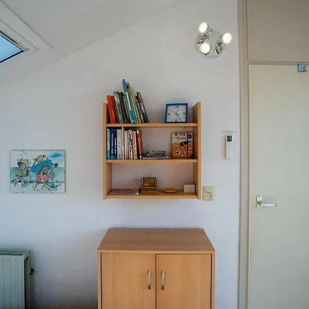 Holiday home Veermansplaat 25 - Noordzeepark Not For Companies!! *