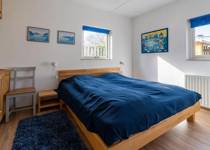 Veermansplaat 25 - Noordzeepark Not For Companies!! * Ouddorp