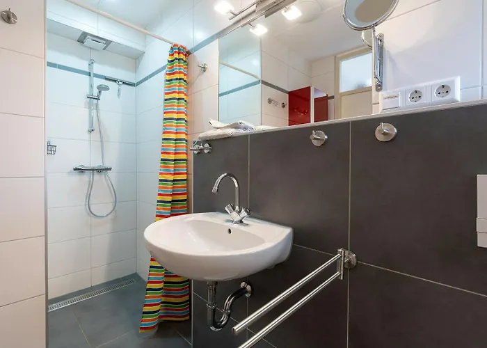 Veermansplaat 25 - Noordzeepark Not For Companies!! * Ouddorp